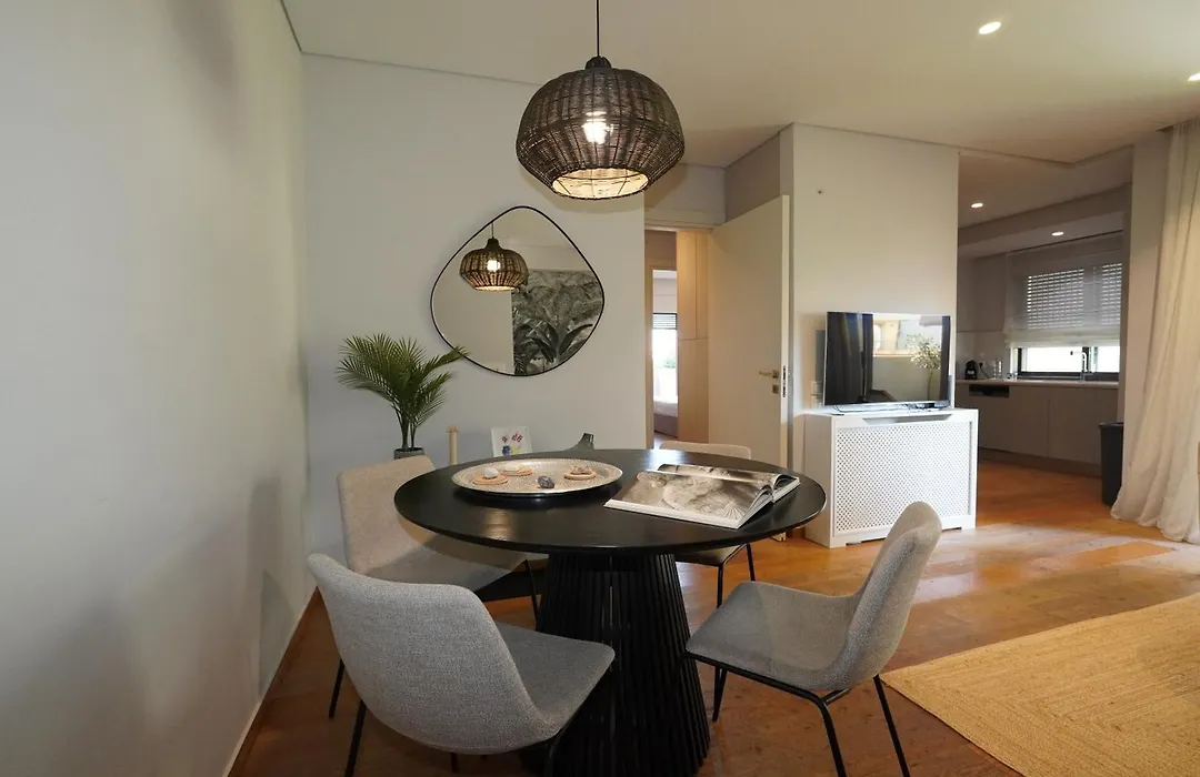 Riviera Yacht Style Condo & Pool Access #Unoblu-1
